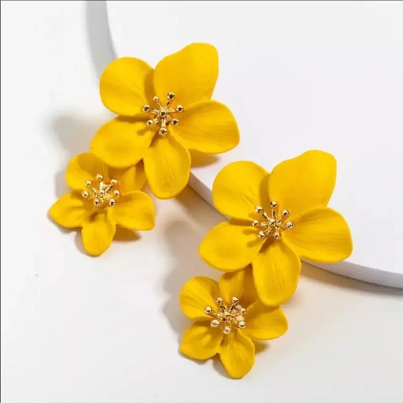 Anthropologie Jewelry - Anthro Blossom Earrings in Goldenrod